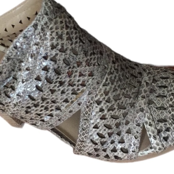 BCBG size 10 platform open toe slides tan,cream & brown versatile - Picture 5 of 7